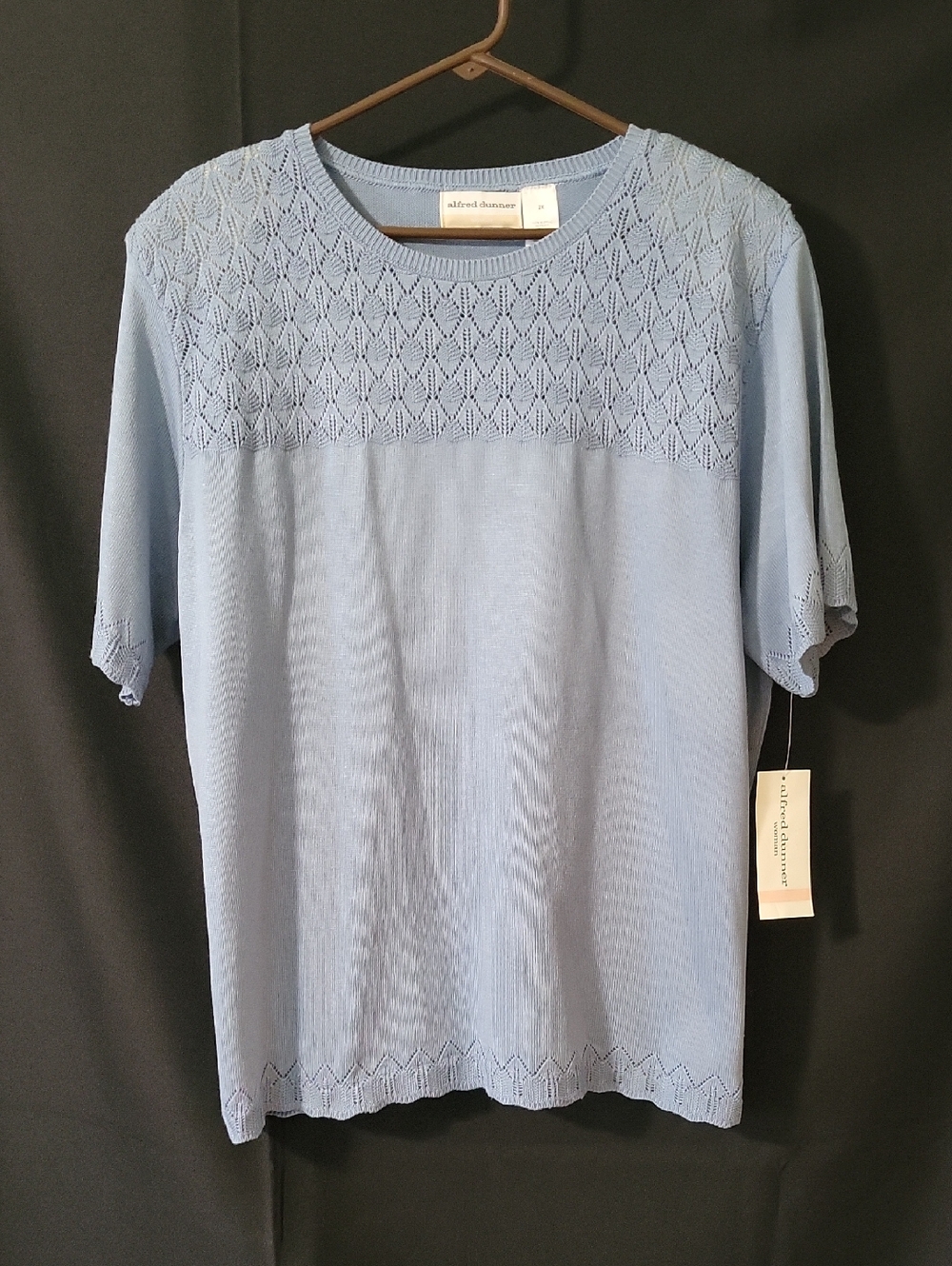 NWT Alfred Dunner Powder Blue Short Sleeve Knit Top with Eyelet Yoke. Size 2X